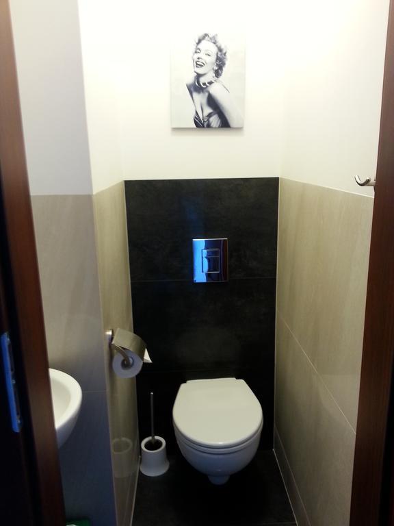 Pokoje W Apartamencie Danuta Гдиня Стая снимка