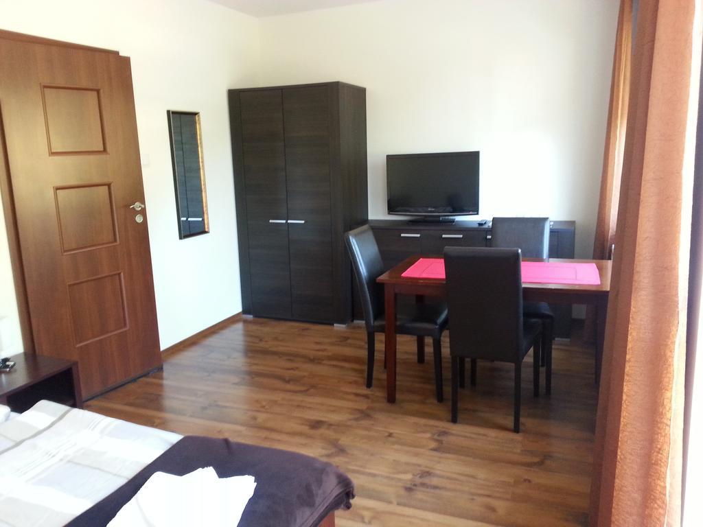 Pokoje W Apartamencie Danuta Гдиня Стая снимка
