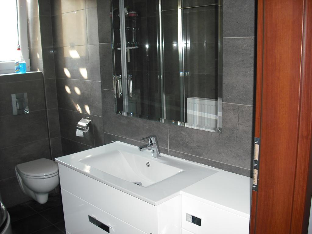Pokoje W Apartamencie Danuta Гдиня Стая снимка